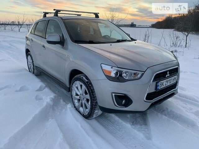 Серый Мицубиси Outlander Sport, объемом двигателя 2 л и пробегом 75 тыс. км за 12400 $, фото 17 на Automoto.ua