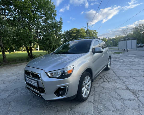 Сірий Міцубісі Outlander Sport, об'ємом двигуна 2 л та пробігом 199 тис. км за 10000 $, фото 8 на Automoto.ua