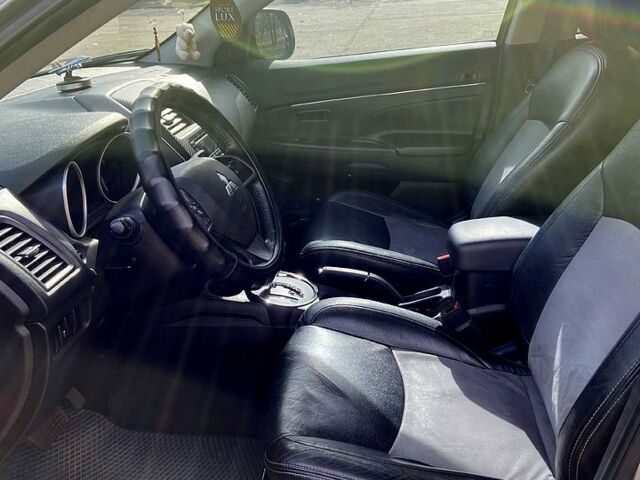 Сірий Міцубісі Outlander Sport, об'ємом двигуна 2.4 л та пробігом 140 тис. км за 13000 $, фото 4 на Automoto.ua