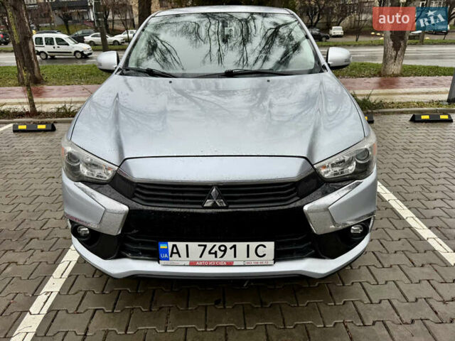 Серый Мицубиси Outlander Sport, объемом двигателя 2 л и пробегом 172 тыс. км за 12700 $, фото 3 на Automoto.ua