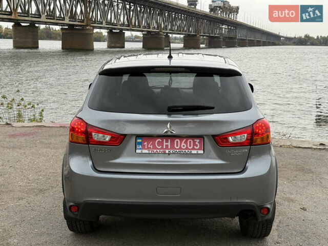 Мицубиси Outlander Sport 2016 в Днепре (Днепропетровске) на Automoto.ua Серый Мицубиси Outlander Sport, объемом двигателя 0 л и пробегом 156 тыс. км за 11700 $, фото 5 на Automoto.ua