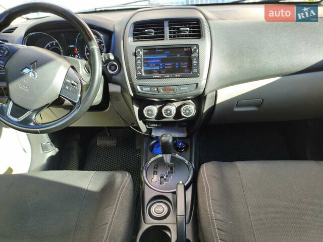 Сірий Міцубісі Outlander Sport, об'ємом двигуна 2.4 л та пробігом 187 тис. км за 12300 $, фото 16 на Automoto.ua