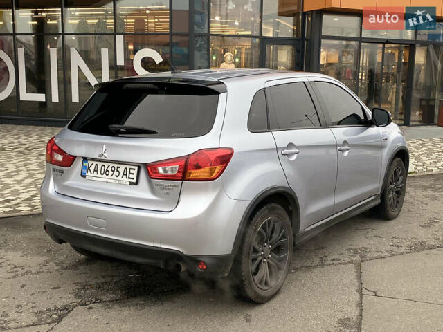 Сірий Міцубісі Outlander Sport, об'ємом двигуна 2.4 л та пробігом 185 тис. км за 12350 $, фото 7 на Automoto.ua