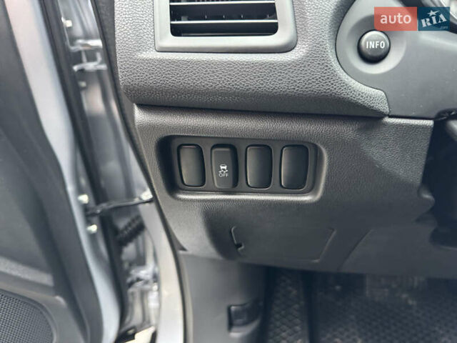 Серый Мицубиси Outlander Sport, объемом двигателя 2 л и пробегом 172 тыс. км за 12700 $, фото 17 на Automoto.ua