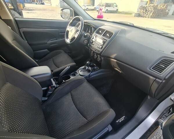 Сірий Міцубісі Outlander Sport, об'ємом двигуна 2 л та пробігом 140 тис. км за 12900 $, фото 8 на Automoto.ua