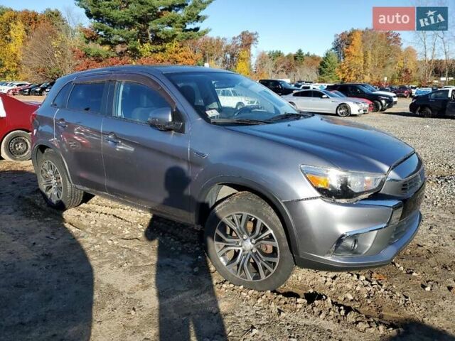 Серый Мицубиси Outlander Sport, объемом двигателя 2.4 л и пробегом 172 тыс. км за 1400 $, фото 3 на Automoto.ua