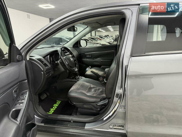Серый Мицубиси Outlander Sport, объемом двигателя 2 л и пробегом 105 тыс. км за 12900 $, фото 24 на Automoto.ua
