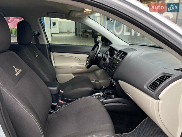 Сірий Міцубісі Outlander Sport, об'ємом двигуна 2.4 л та пробігом 185 тис. км за 12350 $, фото 22 на Automoto.ua