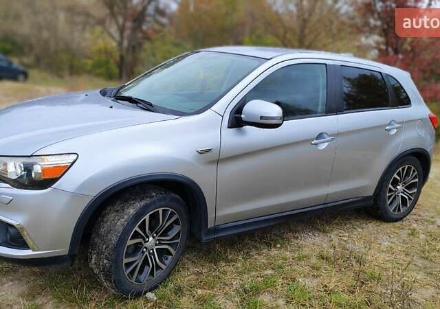 Сірий Міцубісі Outlander Sport, об'ємом двигуна 2.36 л та пробігом 136 тис. км за 13999 $, фото 5 на Automoto.ua