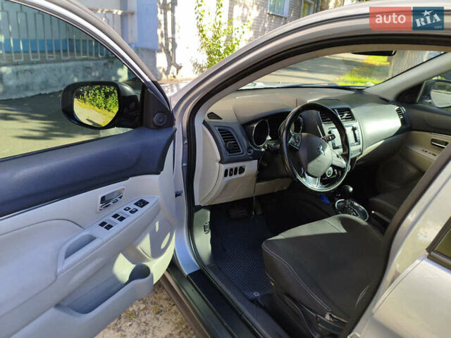 Сірий Міцубісі Outlander Sport, об'ємом двигуна 2.4 л та пробігом 187 тис. км за 12300 $, фото 6 на Automoto.ua