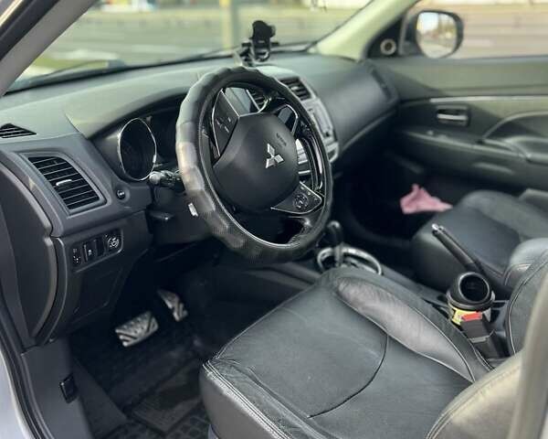 Сірий Міцубісі Outlander Sport, об'ємом двигуна 2.4 л та пробігом 139 тис. км за 15400 $, фото 2 на Automoto.ua