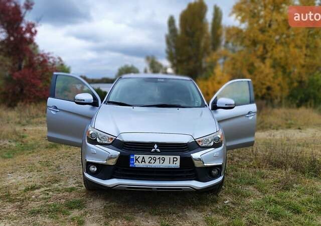 Сірий Міцубісі Outlander Sport, об'ємом двигуна 2.36 л та пробігом 136 тис. км за 13999 $, фото 11 на Automoto.ua