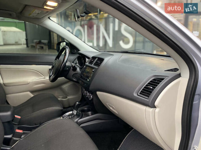 Сірий Міцубісі Outlander Sport, об'ємом двигуна 2.4 л та пробігом 185 тис. км за 12350 $, фото 20 на Automoto.ua