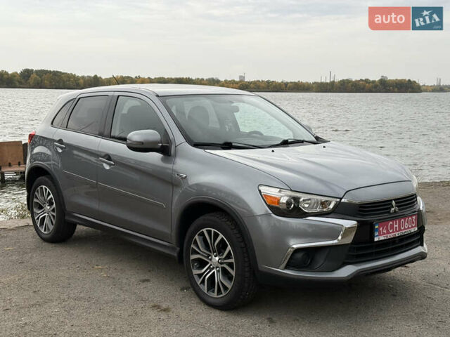 Мицубиси Outlander Sport 2016 в Днепре (Днепропетровске) на Automoto.ua Серый Мицубиси Outlander Sport, объемом двигателя 0 л и пробегом 156 тыс. км за 11700 $, фото 2 на Automoto.ua