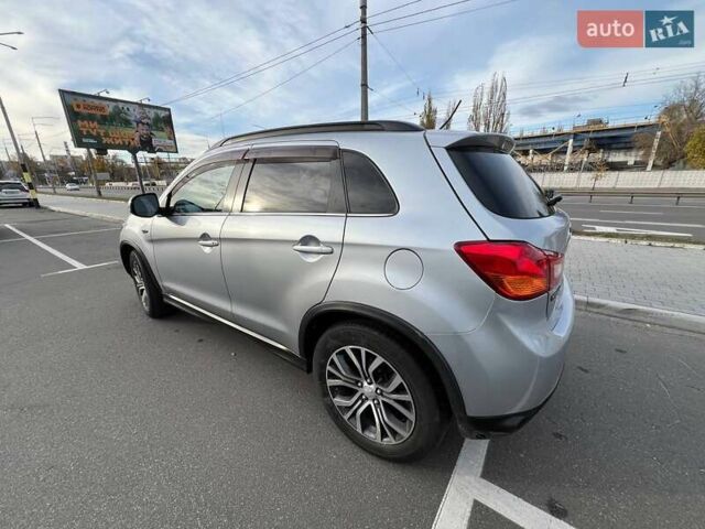 Сірий Міцубісі Outlander Sport, об'ємом двигуна 2.4 л та пробігом 139 тис. км за 15400 $, фото 7 на Automoto.ua