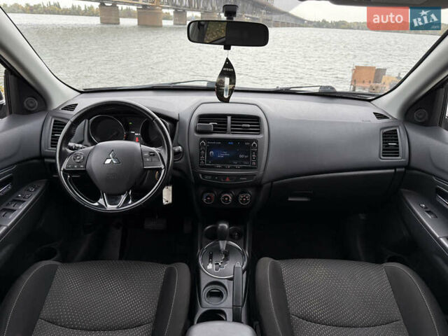 Мицубиси Outlander Sport 2016 в Днепре (Днепропетровске) на Automoto.ua Серый Мицубиси Outlander Sport, объемом двигателя 0 л и пробегом 156 тыс. км за 11700 $, фото 13 на Automoto.ua