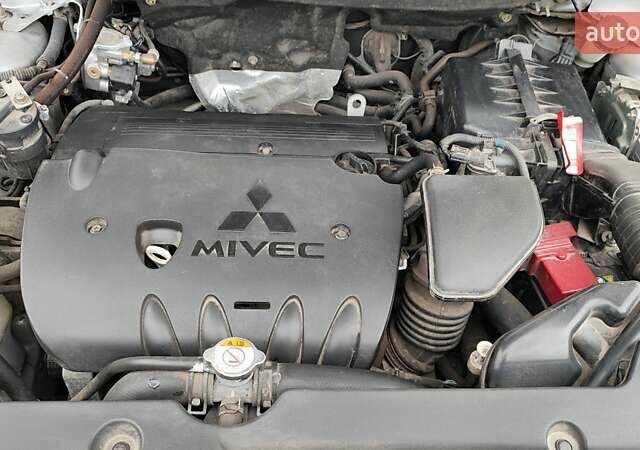 Сірий Міцубісі Outlander Sport, об'ємом двигуна 2.36 л та пробігом 136 тис. км за 13999 $, фото 12 на Automoto.ua