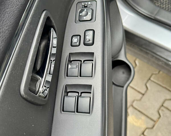 Серый Мицубиси Outlander Sport, объемом двигателя 2 л и пробегом 172 тыс. км за 12700 $, фото 19 на Automoto.ua