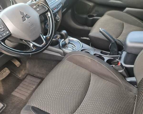 Сірий Міцубісі Outlander Sport, об'ємом двигуна 2 л та пробігом 140 тис. км за 12900 $, фото 6 на Automoto.ua