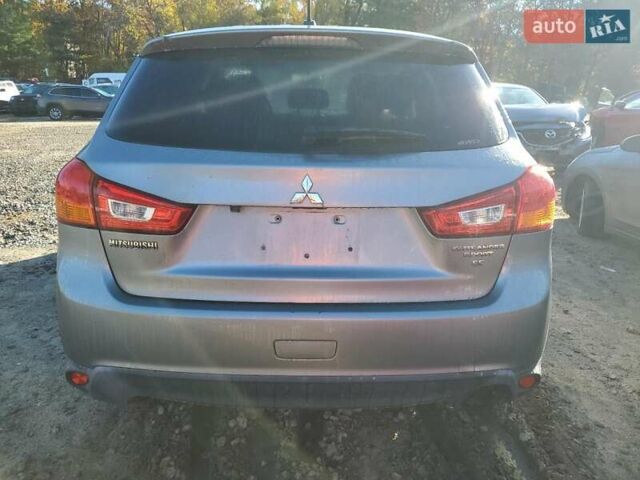 Серый Мицубиси Outlander Sport, объемом двигателя 2.4 л и пробегом 172 тыс. км за 1400 $, фото 5 на Automoto.ua