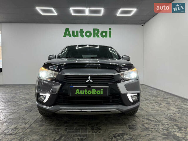 Серый Мицубиси Outlander Sport, объемом двигателя 2 л и пробегом 105 тыс. км за 12900 $, фото 1 на Automoto.ua