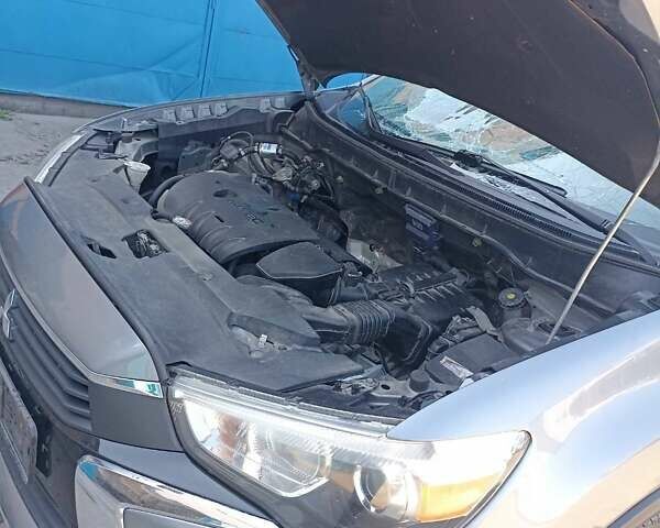 Сірий Міцубісі Outlander Sport, об'ємом двигуна 2.4 л та пробігом 120 тис. км за 7999 $, фото 2 на Automoto.ua