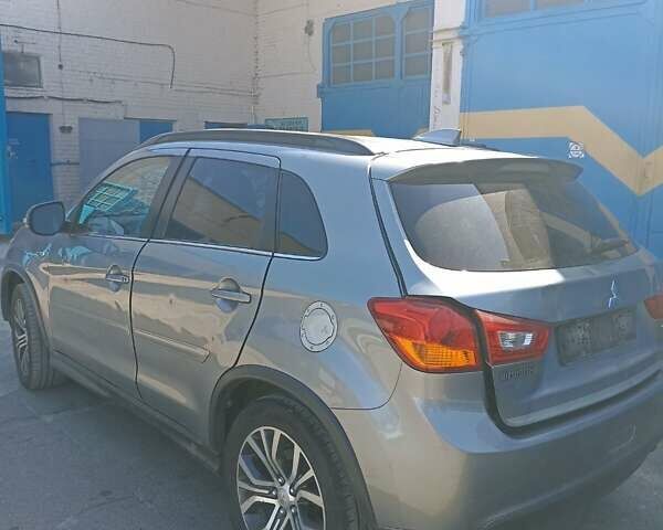 Сірий Міцубісі Outlander Sport, об'ємом двигуна 2.4 л та пробігом 120 тис. км за 7999 $, фото 10 на Automoto.ua