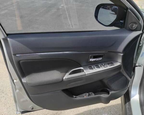 Сірий Міцубісі Outlander Sport, об'ємом двигуна 2 л та пробігом 144 тис. км за 15500 $, фото 24 на Automoto.ua