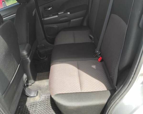 Сірий Міцубісі Outlander Sport, об'ємом двигуна 2 л та пробігом 144 тис. км за 15500 $, фото 23 на Automoto.ua