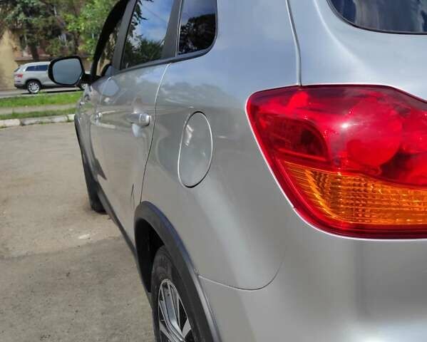 Сірий Міцубісі Outlander Sport, об'ємом двигуна 2 л та пробігом 144 тис. км за 15500 $, фото 14 на Automoto.ua