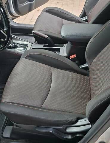 Серый Мицубиси Outlander Sport, объемом двигателя 2 л и пробегом 69 тыс. км за 15000 $, фото 8 на Automoto.ua