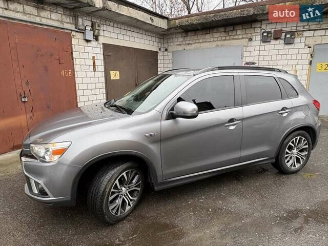 Серый Мицубиси Outlander Sport, объемом двигателя 2.4 л и пробегом 86 тыс. км за 15800 $, фото 3 на Automoto.ua