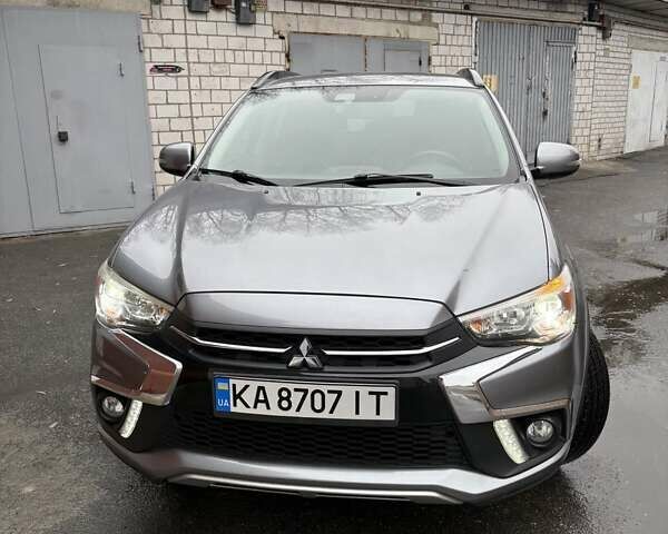 Серый Мицубиси Outlander Sport, объемом двигателя 2.4 л и пробегом 86 тыс. км за 15800 $, фото 4 на Automoto.ua