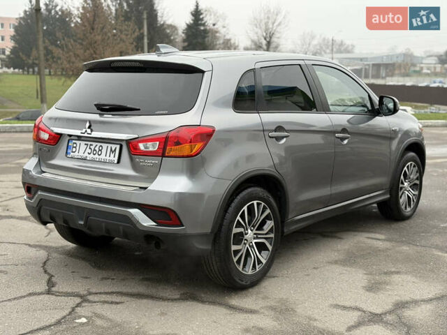 Сірий Міцубісі Outlander Sport, об'ємом двигуна 2 л та пробігом 100 тис. км за 13800 $, фото 3 на Automoto.ua