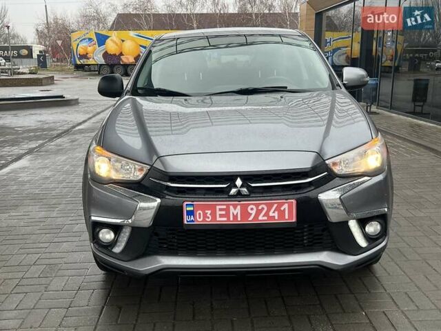 Серый Мицубиси Outlander Sport, объемом двигателя 2.4 л и пробегом 190 тыс. км за 12900 $, фото 2 на Automoto.ua