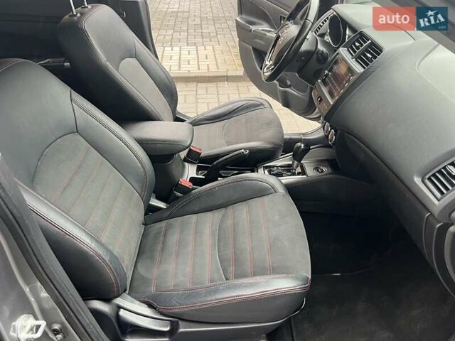 Серый Мицубиси Outlander Sport, объемом двигателя 2.4 л и пробегом 190 тыс. км за 12900 $, фото 21 на Automoto.ua