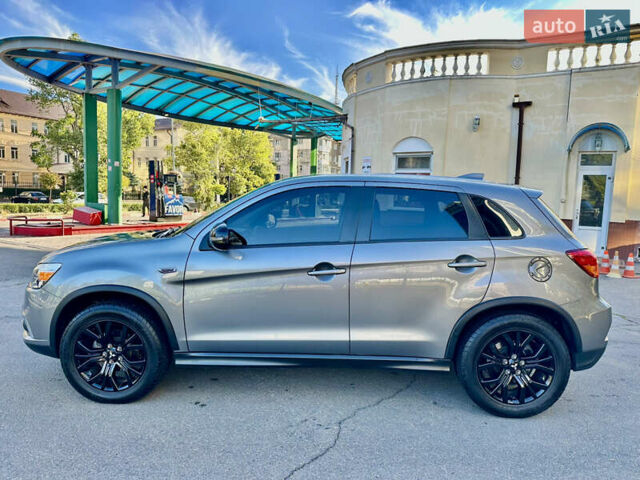 Серый Мицубиси Outlander Sport, объемом двигателя 2 л и пробегом 71 тыс. км за 13900 $, фото 7 на Automoto.ua