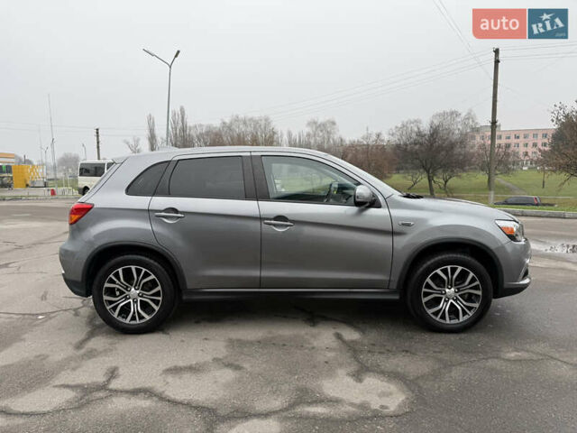 Сірий Міцубісі Outlander Sport, об'ємом двигуна 2 л та пробігом 100 тис. км за 13800 $, фото 2 на Automoto.ua