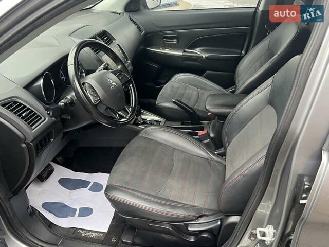 Серый Мицубиси Outlander Sport, объемом двигателя 2.4 л и пробегом 190 тыс. км за 12900 $, фото 19 на Automoto.ua