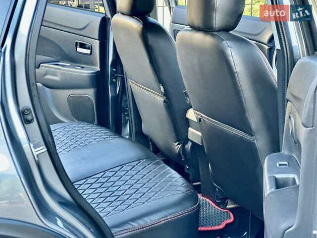 Серый Мицубиси Outlander Sport, объемом двигателя 2 л и пробегом 71 тыс. км за 13900 $, фото 26 на Automoto.ua