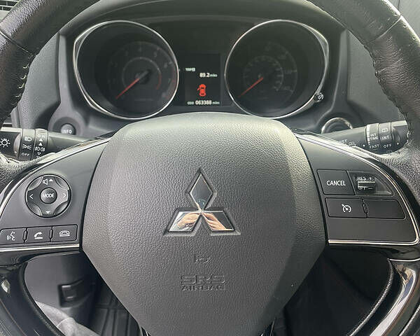 Серый Мицубиси Outlander Sport, объемом двигателя 2.4 л и пробегом 105 тыс. км за 16900 $, фото 9 на Automoto.ua