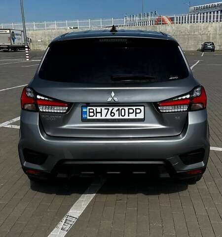 Сірий Міцубісі Outlander Sport, об'ємом двигуна 2 л та пробігом 115 тис. км за 15200 $, фото 3 на Automoto.ua
