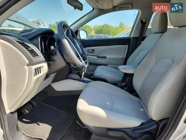 Мицубиси Outlander Sport 2019 в Луцке на Automoto.ua Серый Мицубиси Outlander Sport, объемом двигателя 2 л и пробегом 95 тыс. км за 3700 $, фото 6 на Automoto.ua