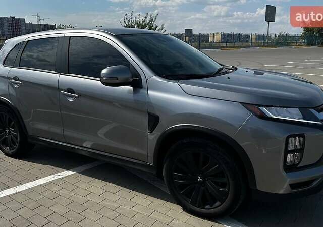 Сірий Міцубісі Outlander Sport, об'ємом двигуна 2 л та пробігом 115 тис. км за 15200 $, фото 2 на Automoto.ua