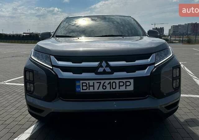 Сірий Міцубісі Outlander Sport, об'ємом двигуна 2 л та пробігом 115 тис. км за 15200 $, фото 1 на Automoto.ua