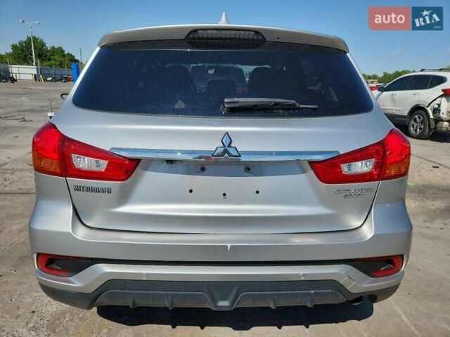 Мицубиси Outlander Sport 2019 в Луцке на Automoto.ua Серый Мицубиси Outlander Sport, объемом двигателя 2 л и пробегом 95 тыс. км за 3700 $, фото 4 на Automoto.ua