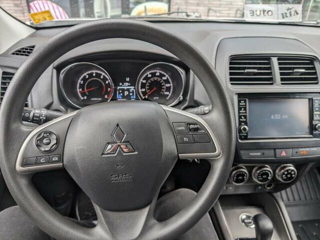 Сірий Міцубісі Outlander Sport, об'ємом двигуна 0 л та пробігом 100 тис. км за 17100 $, фото 15 на Automoto.ua