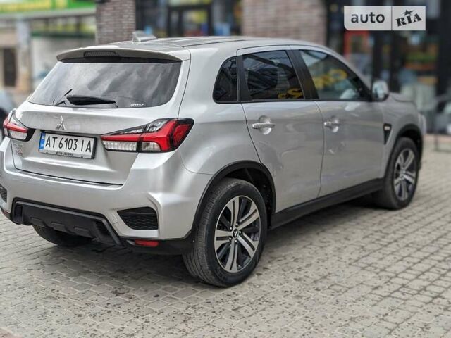 Сірий Міцубісі Outlander Sport, об'ємом двигуна 0 л та пробігом 100 тис. км за 17100 $, фото 7 на Automoto.ua