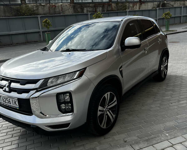 Сірий Міцубісі Outlander Sport, об'ємом двигуна 2 л та пробігом 133 тис. км за 16300 $, фото 2 на Automoto.ua
