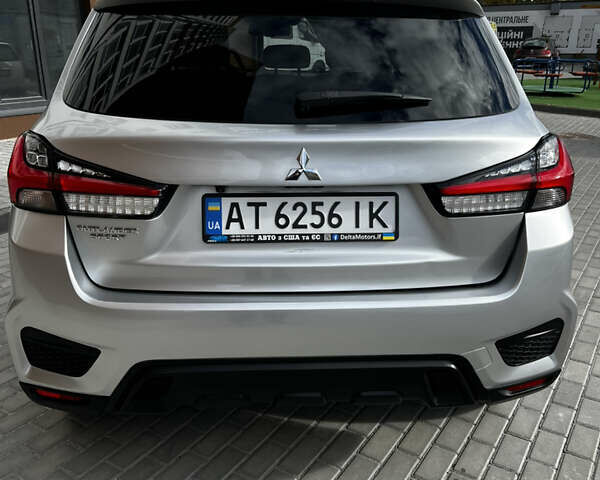 Сірий Міцубісі Outlander Sport, об'ємом двигуна 2 л та пробігом 133 тис. км за 16300 $, фото 4 на Automoto.ua
